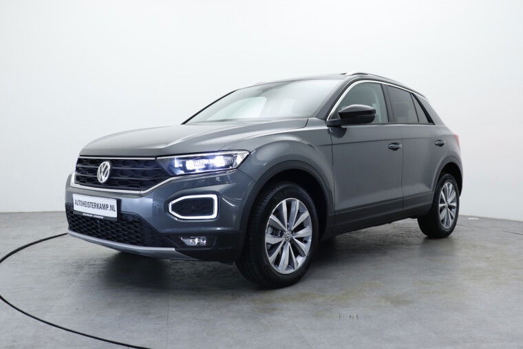 Volkswagen T-Roc 1.5 TSI 150pk DSG/AUT Style Panoramadak, Full led, Camera, afn. trekhaak, ACC
