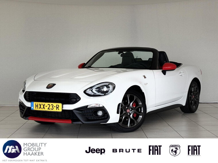 Foto van Abarth 124 Spider 1.4 MultiAir Turbo Abarth