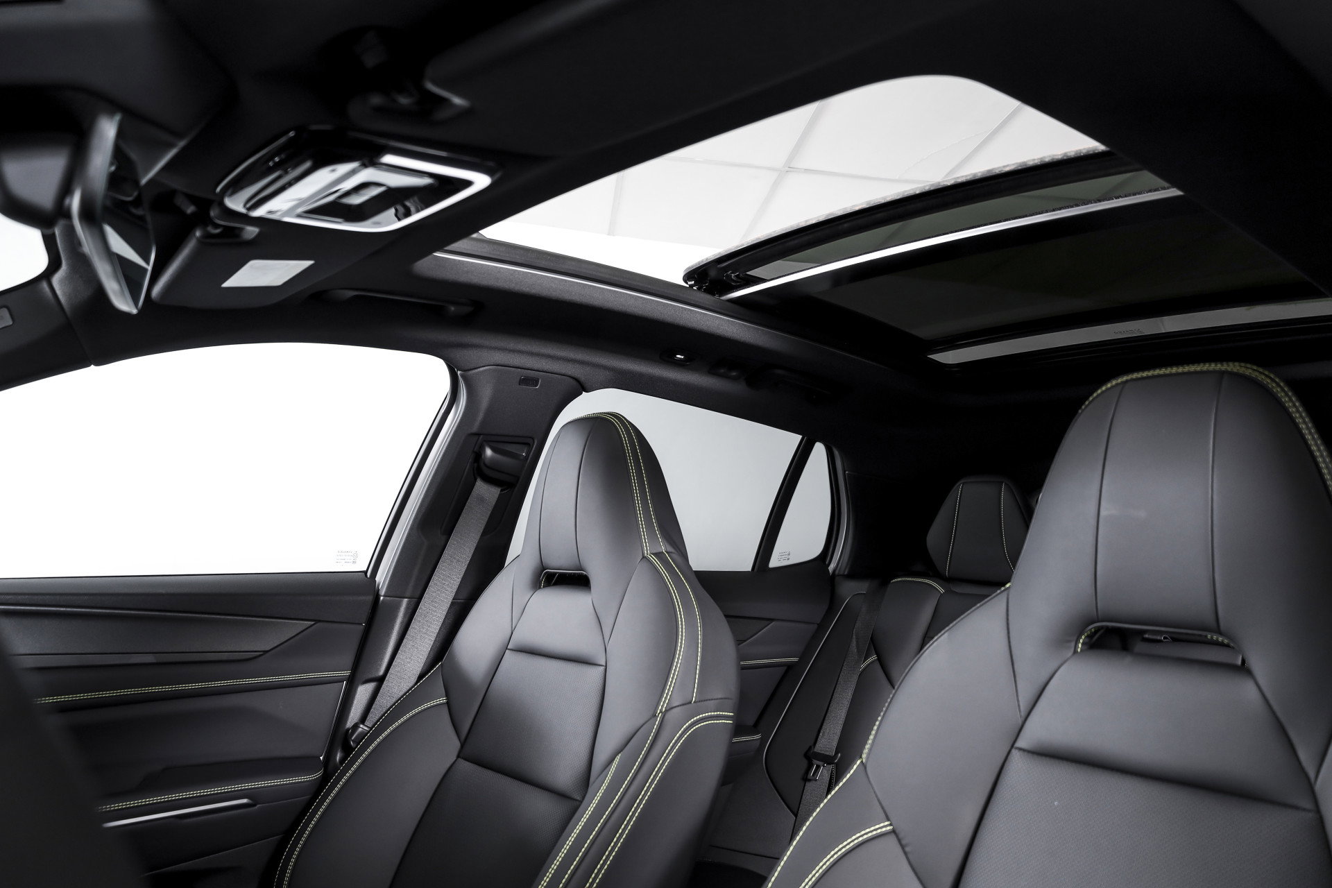 Lynk & Co - 01
