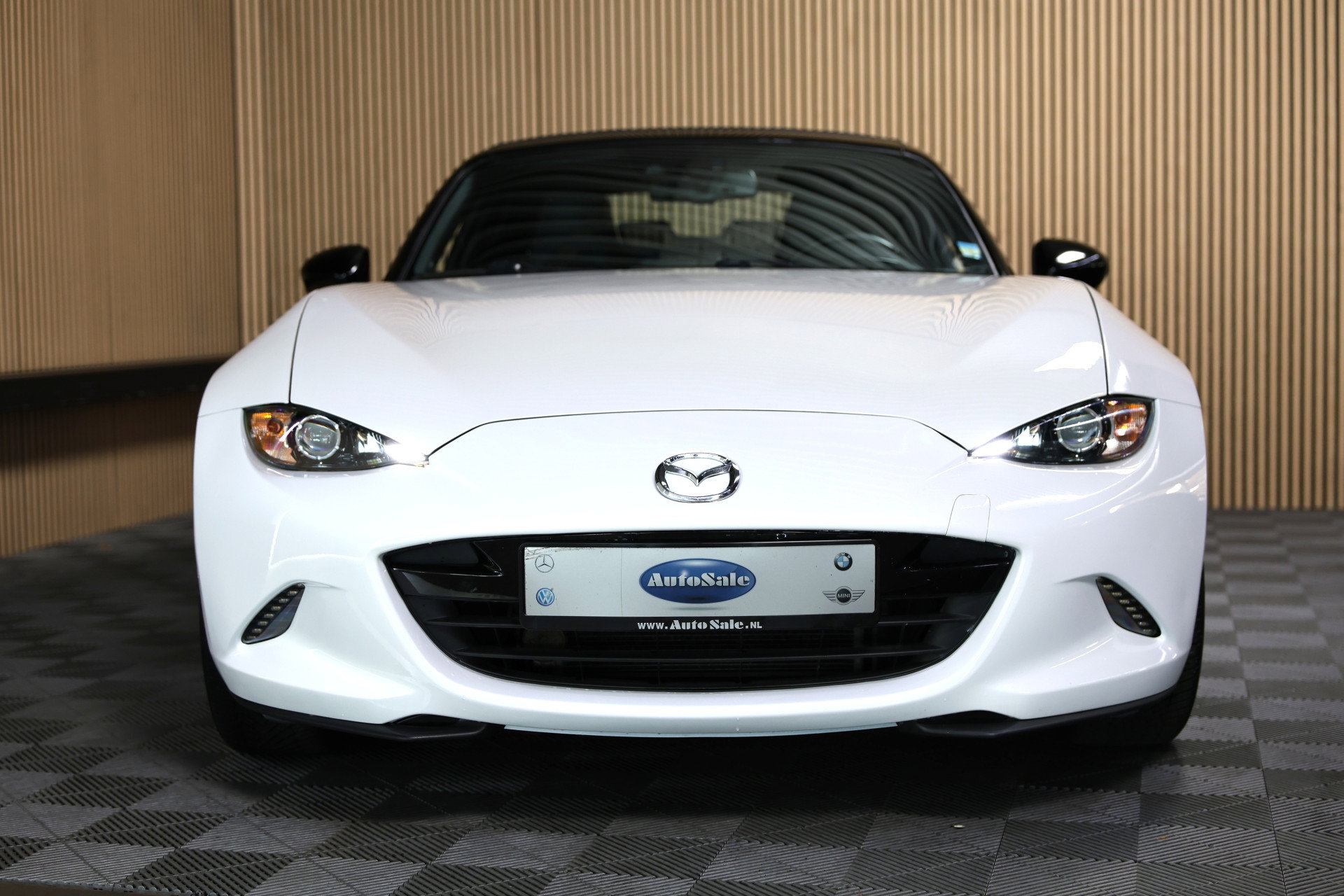 Mazda 1.5 SkyActiv-G 131 GT-M BOSE LEDER NAVI KEYLESS CRUISE BT "16 - foto 9