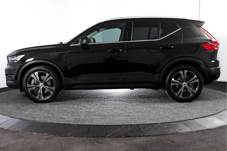 Volvo - XC40