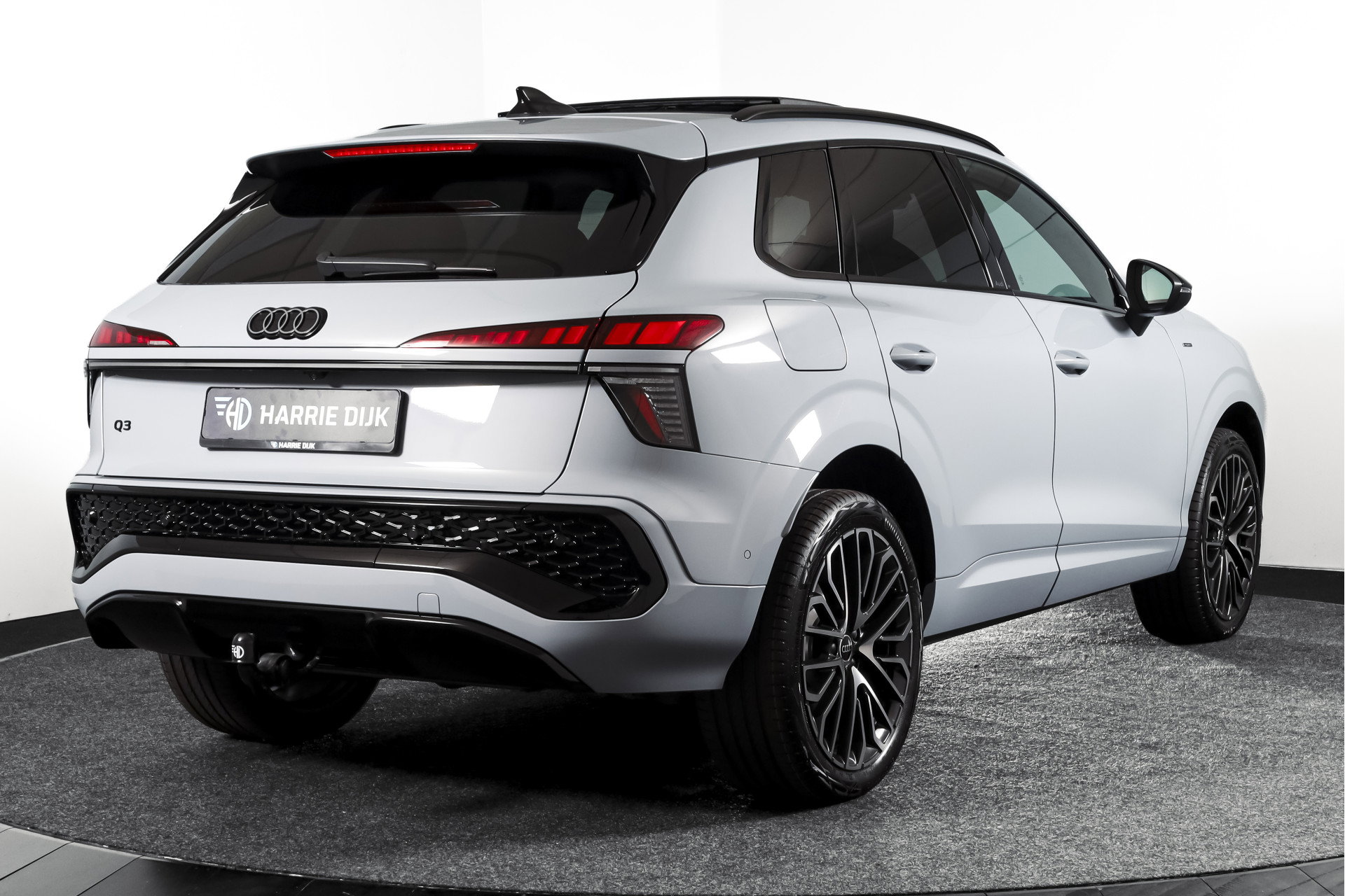 Audi - Q3
