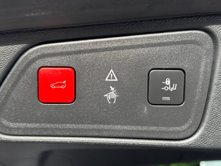 Peugeot - 3008