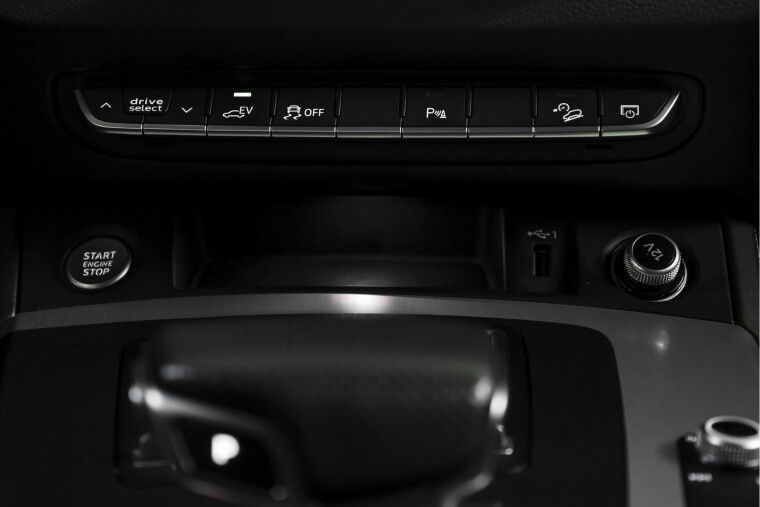 Audi - Q5
