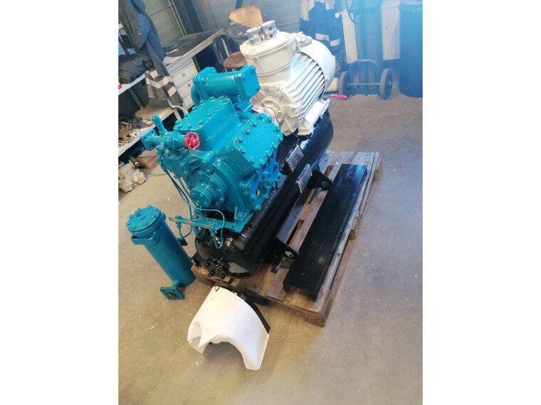 Foto van DEBICA Used and reconditioned Vertical compressor
