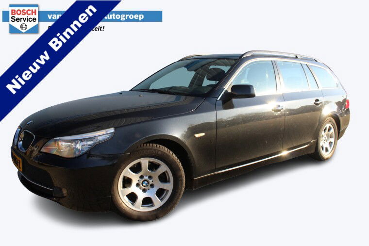 Foto van BMW 5 Serie Touring 520i Business Line | LCI | Face lift | Panorama dak |