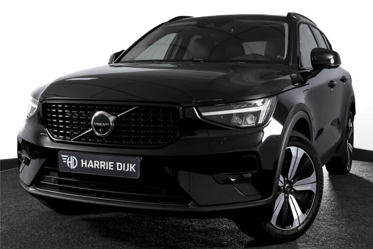 Volvo - XC40