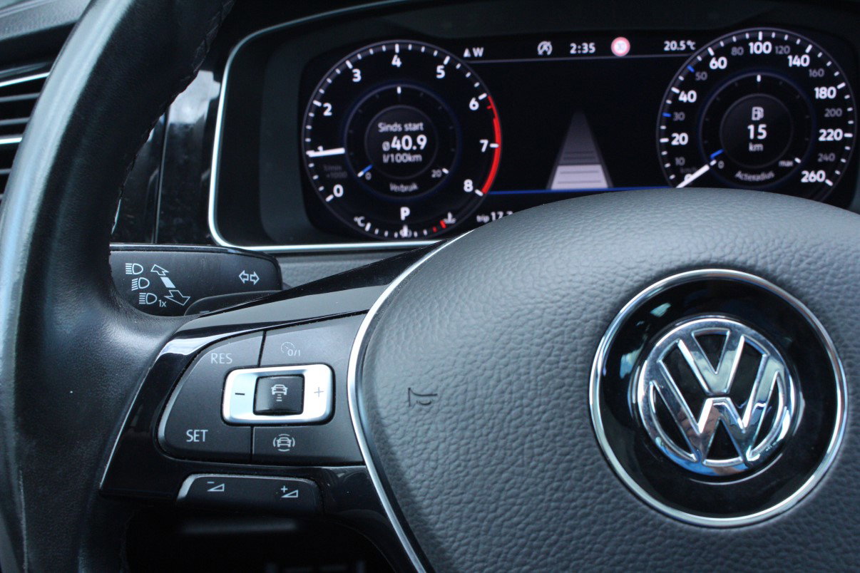 Volkswagen Variant 1.5 TSI DSG Highline PANO VIRTUAL CARPL ACC STUURVW '19 - foto 16