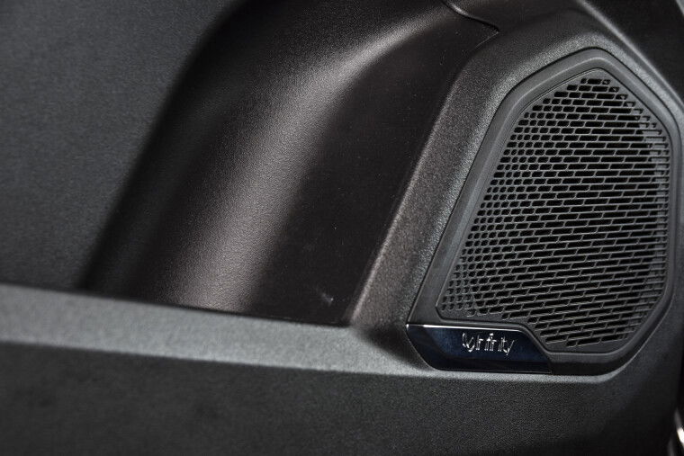 Lynk & Co - 01