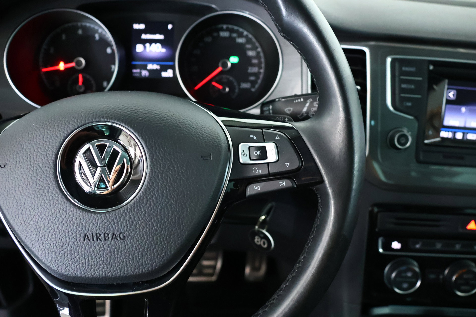 Volkswagen Golf SportsVan