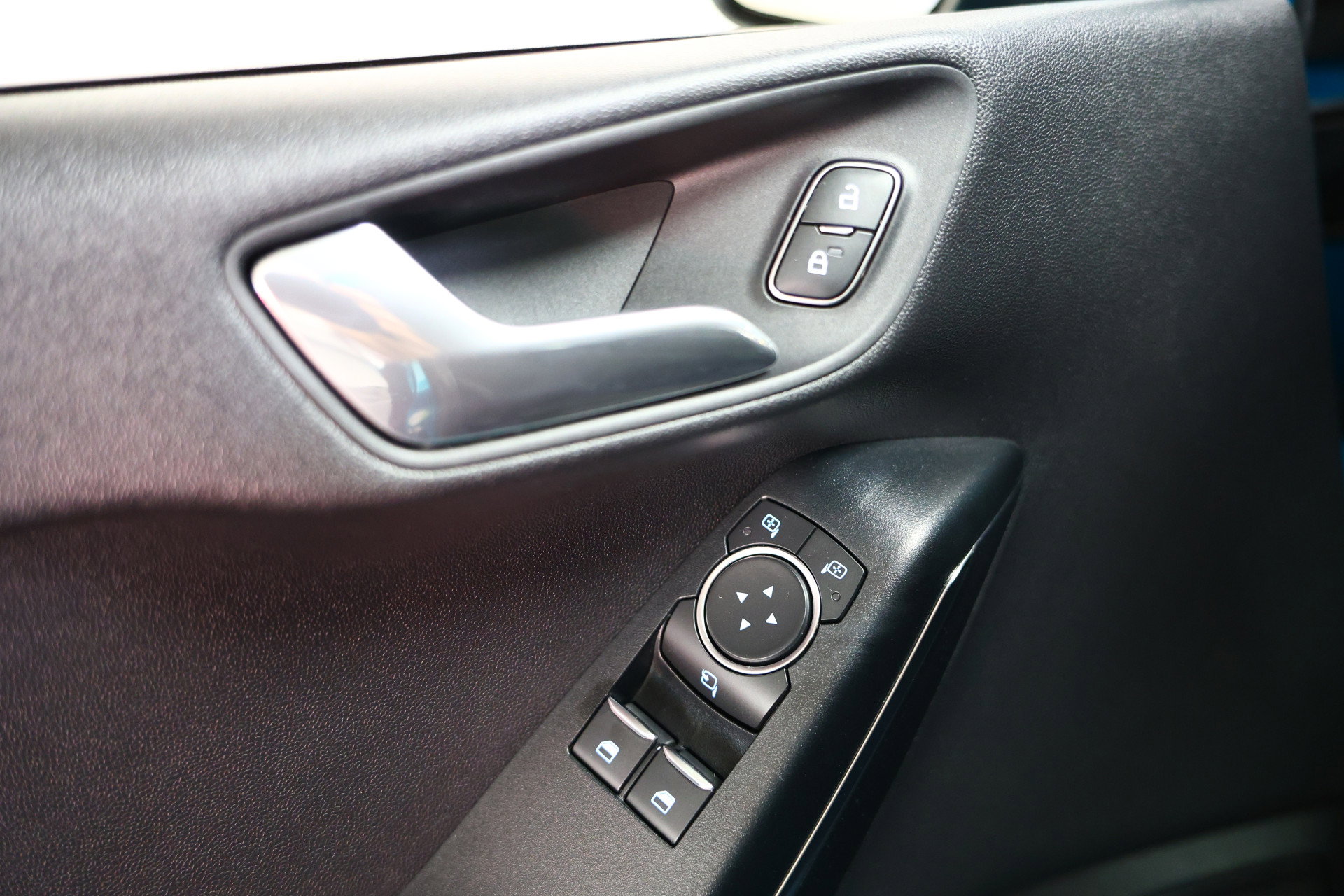 Ford 1.0 EcoBoost Titanium NAVI Automaat Camera PDC 4 x OP VOORRAAD Ass. - foto 8