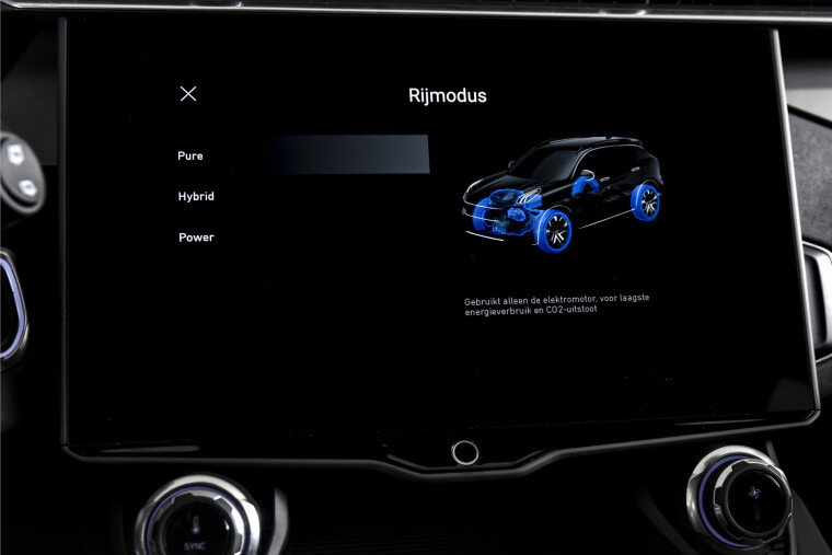 Lynk & Co - 01