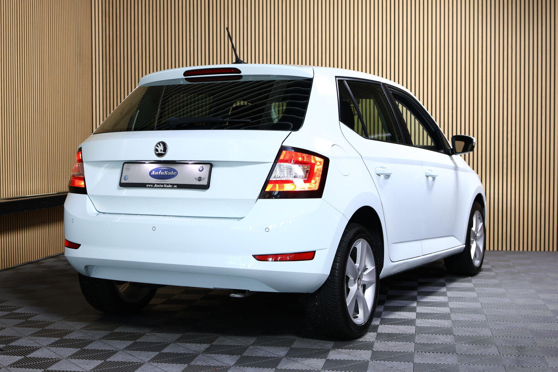 Škoda AVM AIRCO BLUETOOTH STOELVW PDC "19 - foto 7