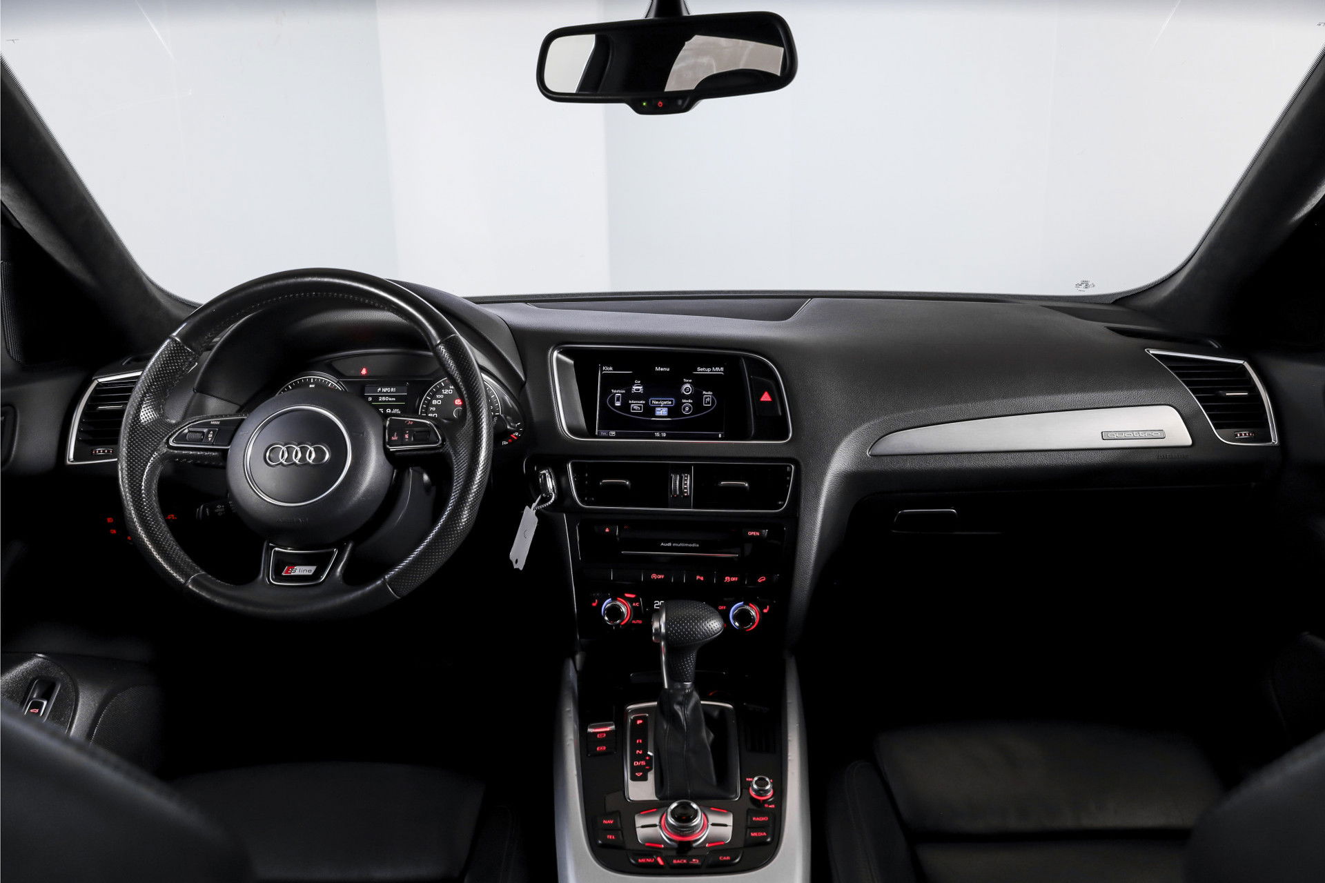 Audi - Q5
