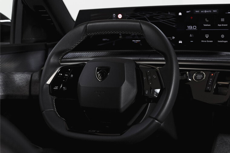 Peugeot - 5008