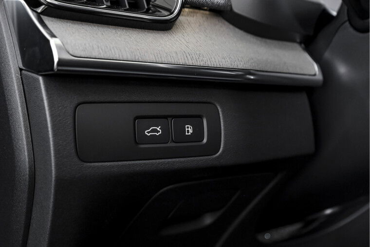 Volvo - XC90