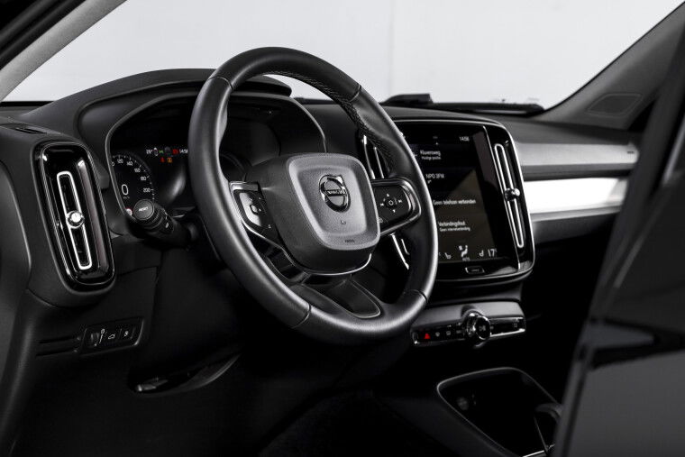 Volvo - XC40