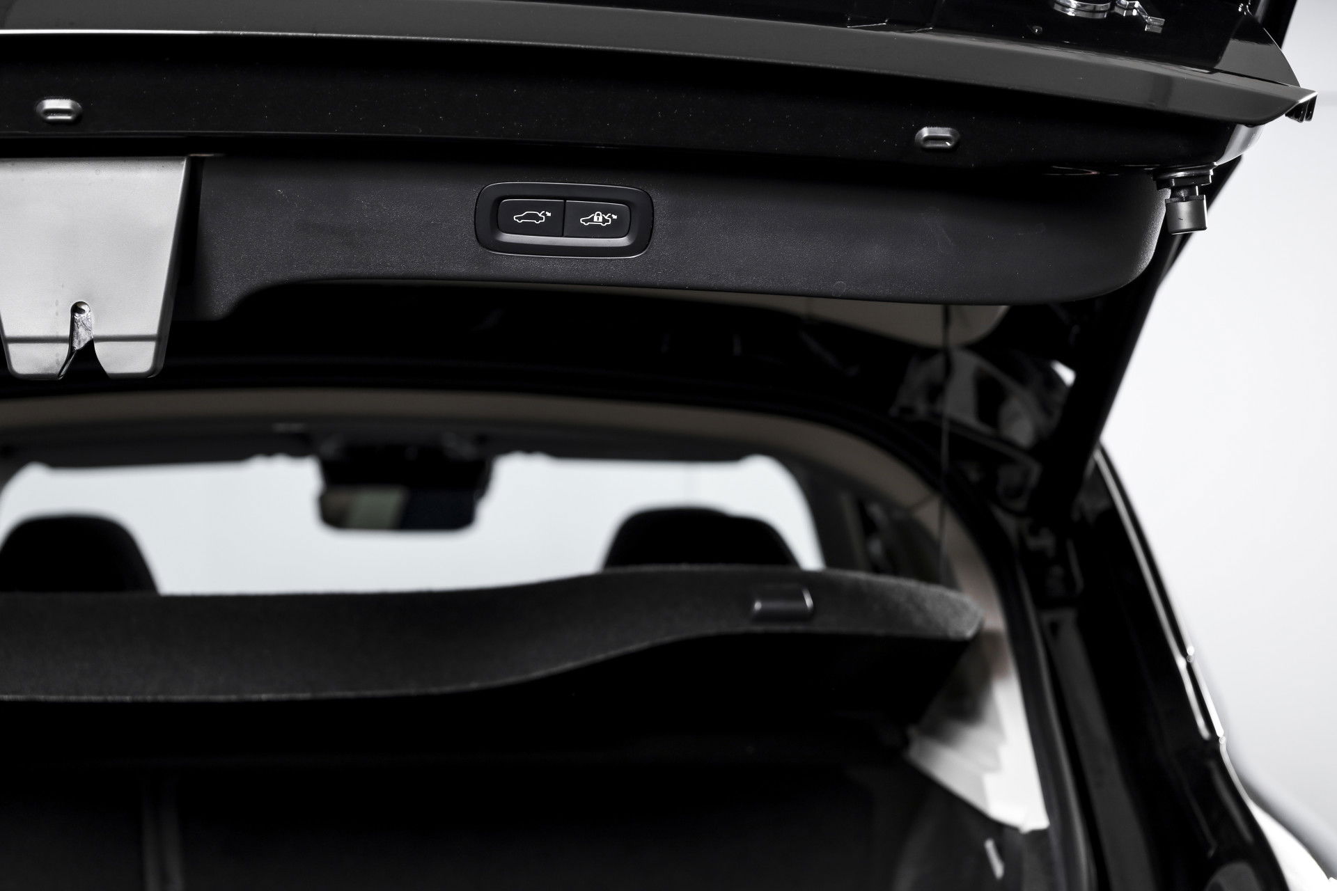Lynk & Co - 01