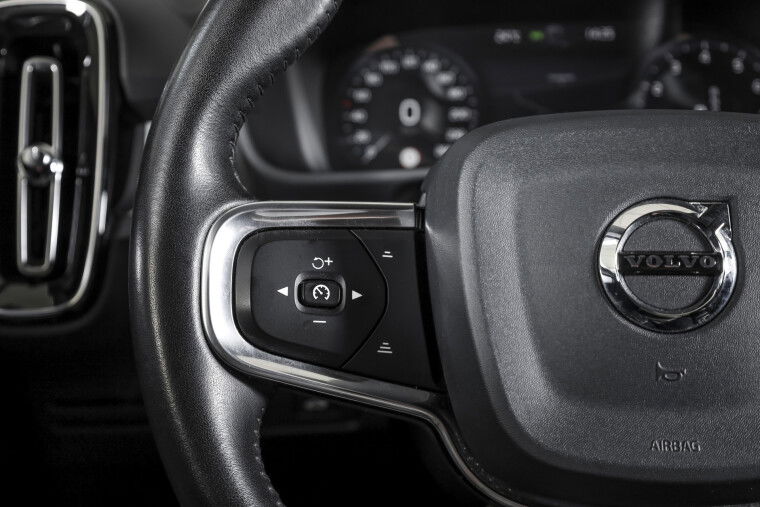 Volvo - XC40