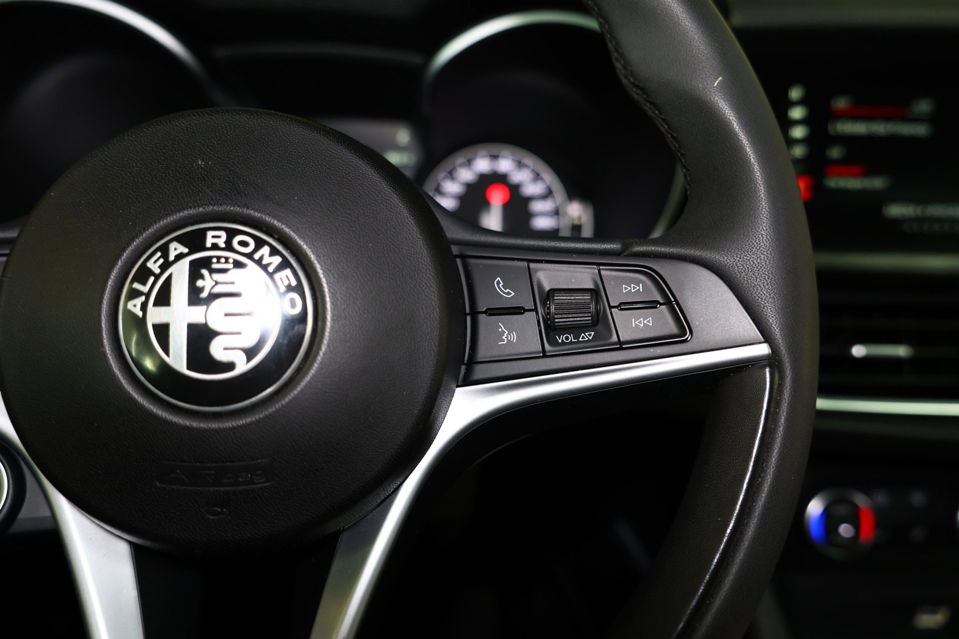 Alfa Romeo 2.0 T AWD Super 44000 km !! AVM MEMORY CAMERA NAVI AUTOM CLIMA DNA '19 - foto 20