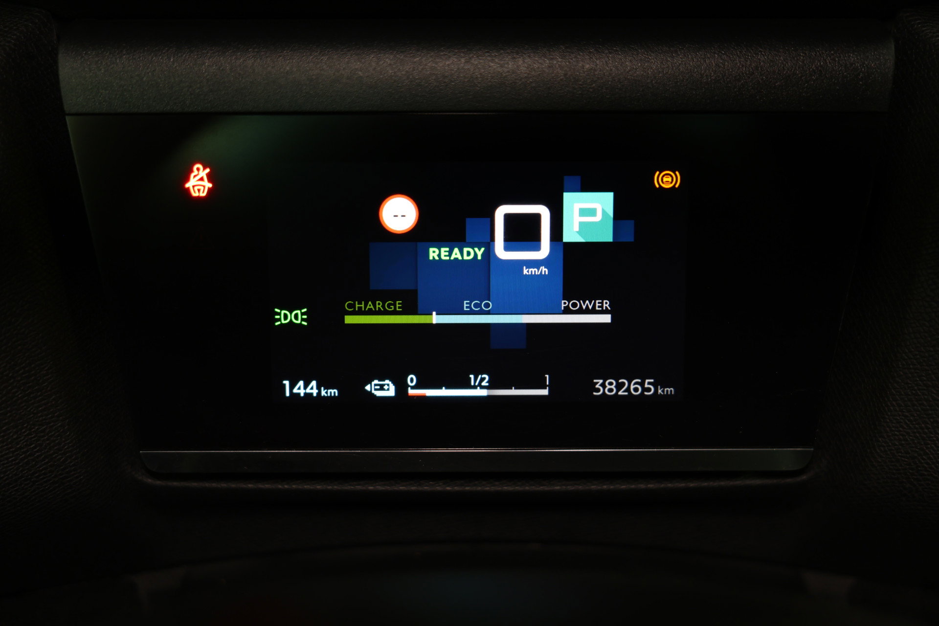 Citroën Shine 50 kWh CARPLAY CLIMA CAMERA NAVI VIRTUAL CRUISE LANE STOELVW '21 - foto 16