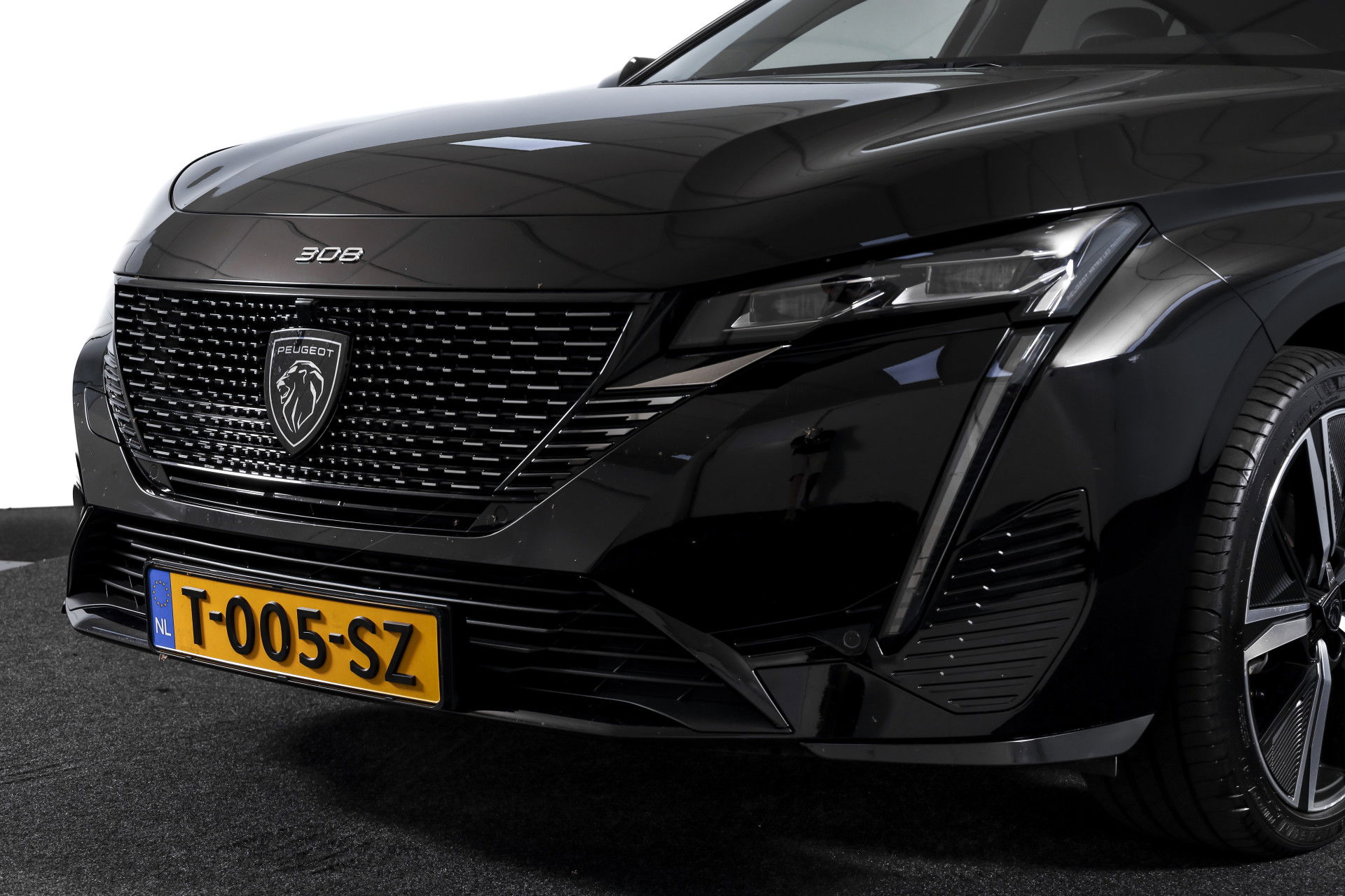 Peugeot - 308
