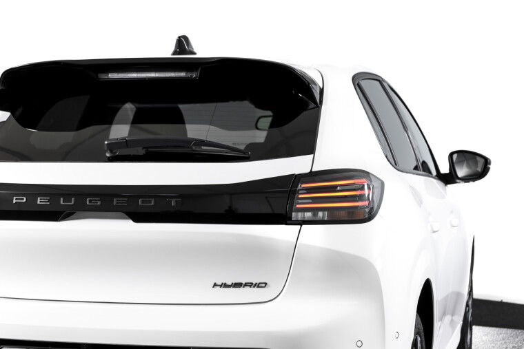 Peugeot - 208