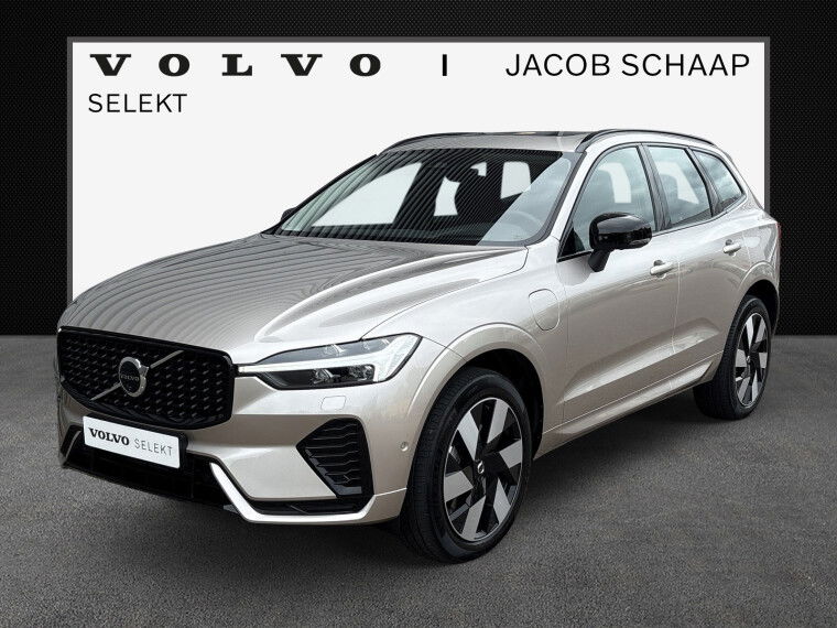 Foto van Volvo XC60 T6 Plug-in hybrid AWD Ultra Dark