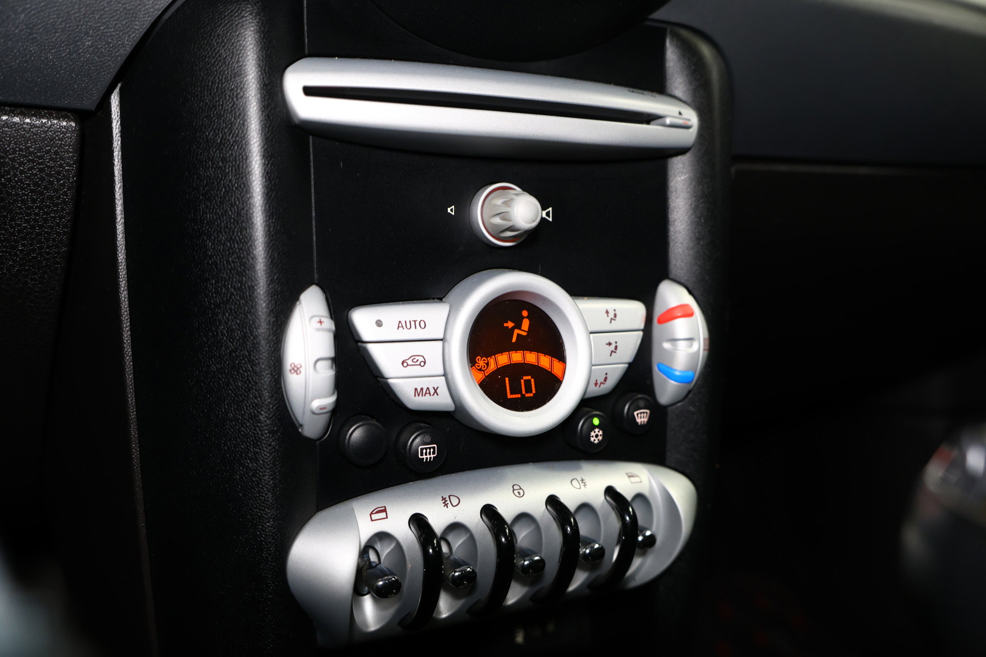 MINI 1.6 One Salt AVM RED HOT CLIMATRONIC LM VELGEN "10 - foto 14