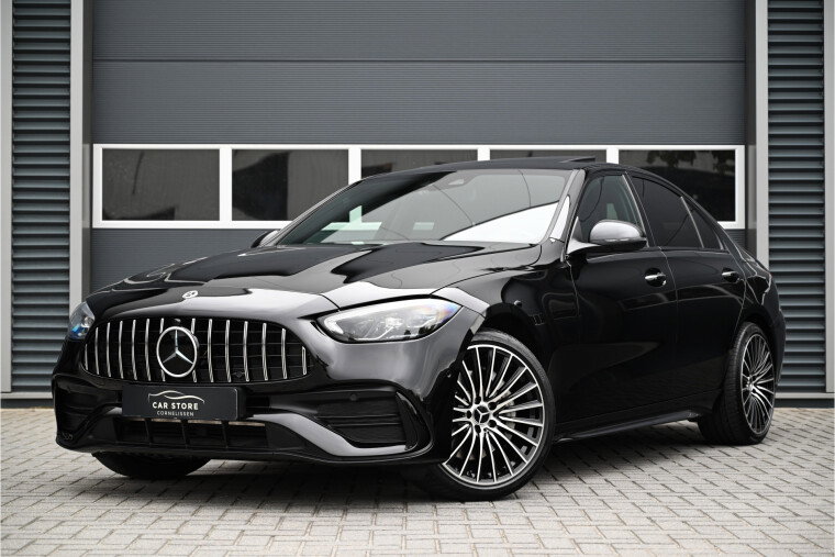 Foto van Mercedes-Benz C-Klasse 300e AMG / SCHUIFDAK / C63 / LEDER / CAMERA / SFEERVERLICHTING / LED / 19"