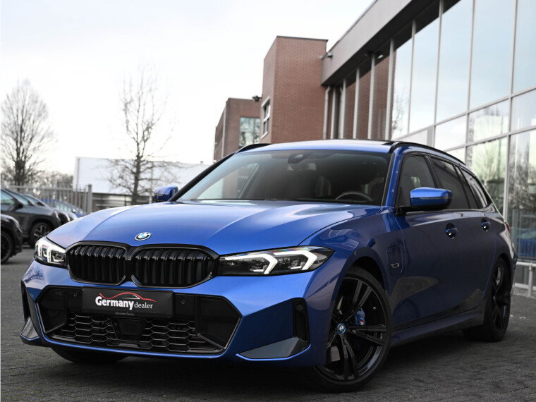 BMW 3 Serie Touring 330e xDrive 292pk