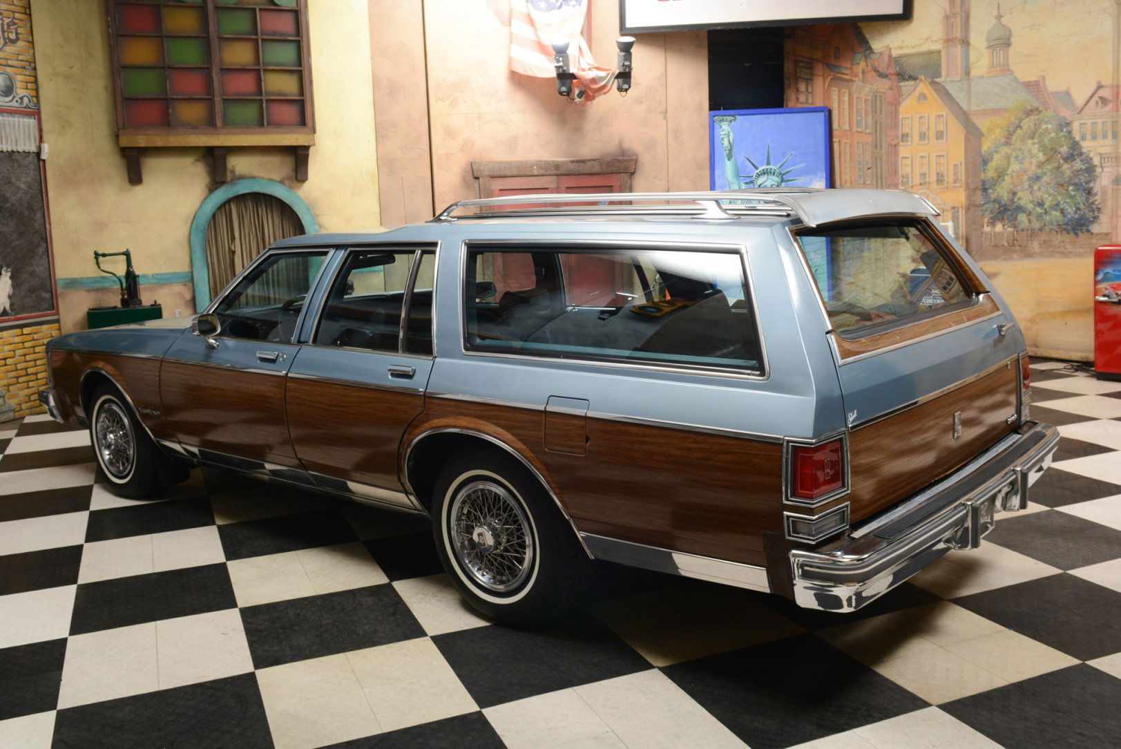 Oldsmobile Custom Cruiser Station Wagon RD Classics Oldsmobile Custom Cruiser Station Wagon RD Classics