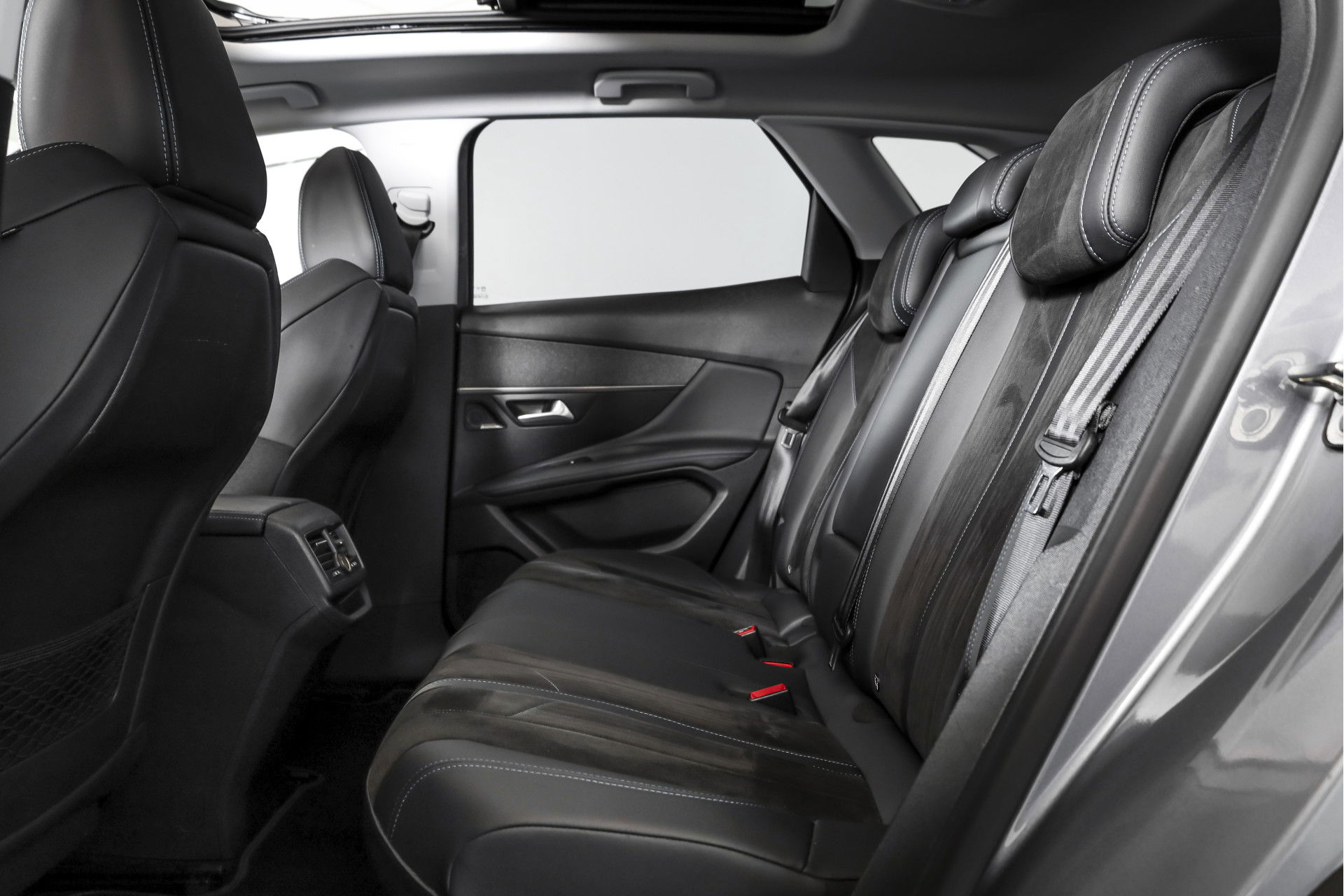 Peugeot - 3008