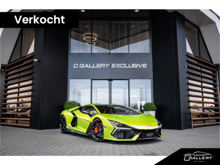 Lamborghini Revuelto