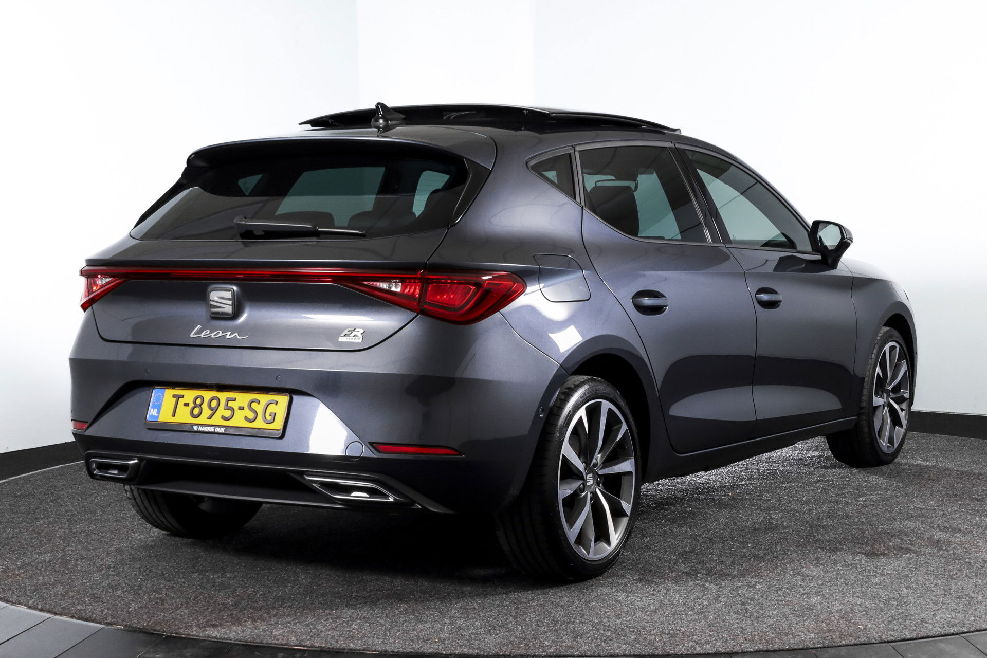 SEAT - Leon