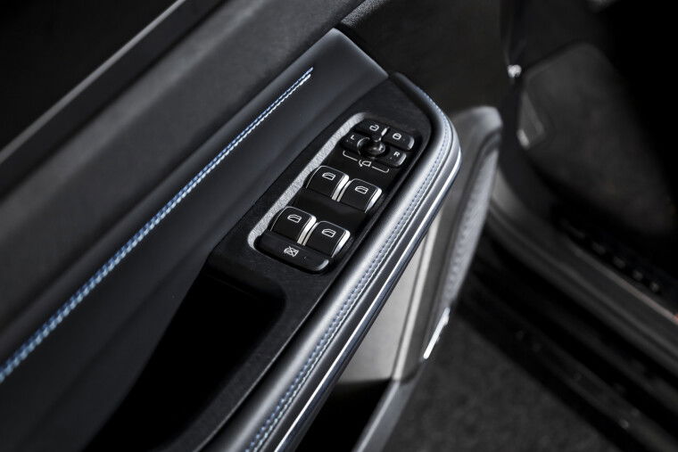 Lynk & Co - 01