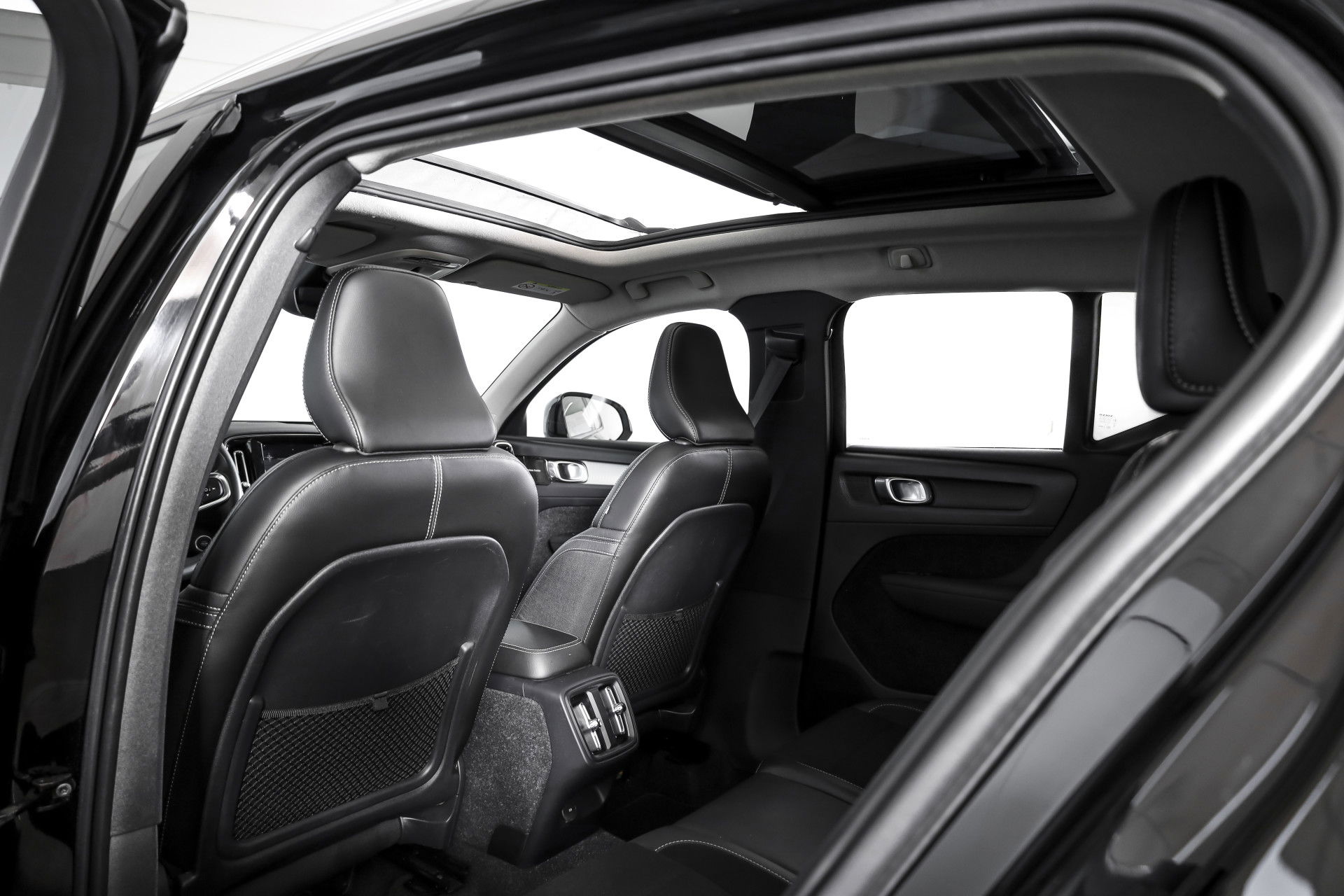 Volvo - XC40