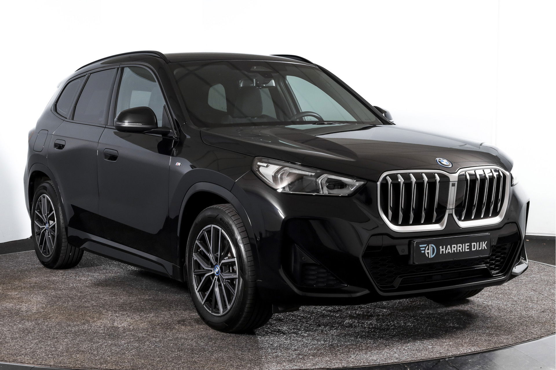 BMW - X1