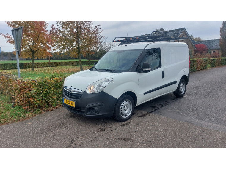 Foto van Opel Combo 1.3 CDTi L1H1 Edition