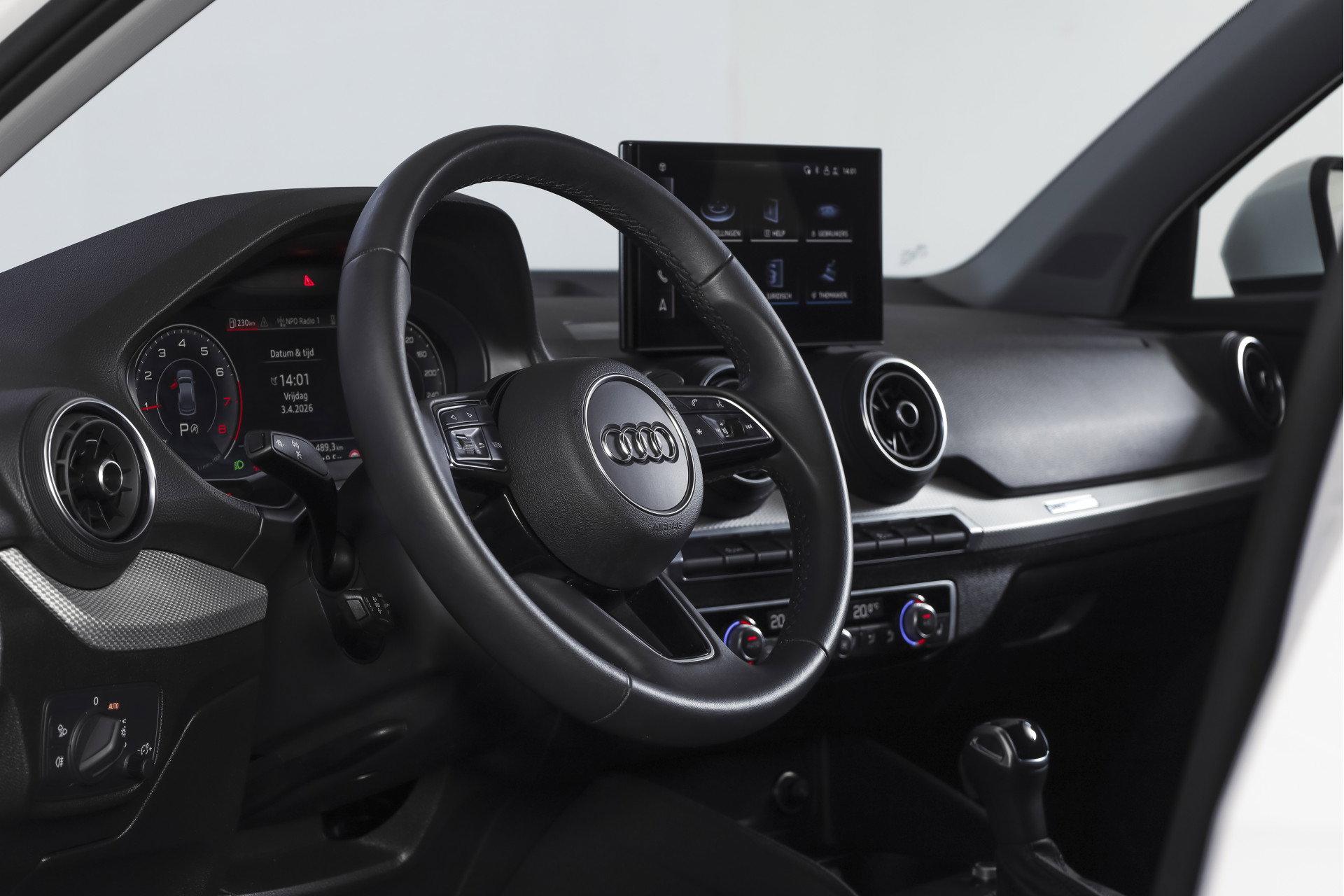 Audi - Q2