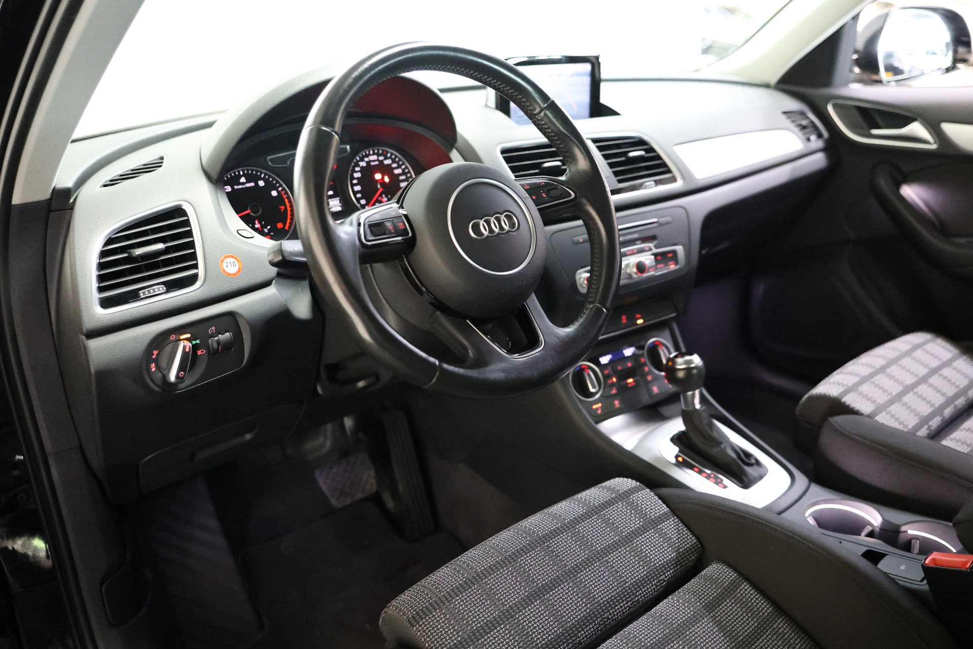 Audi 1.4 TFSI Pro Line S-Tronic 57000km ! XENON NAV CAMERA BLUET STOELVW '15 - foto 9