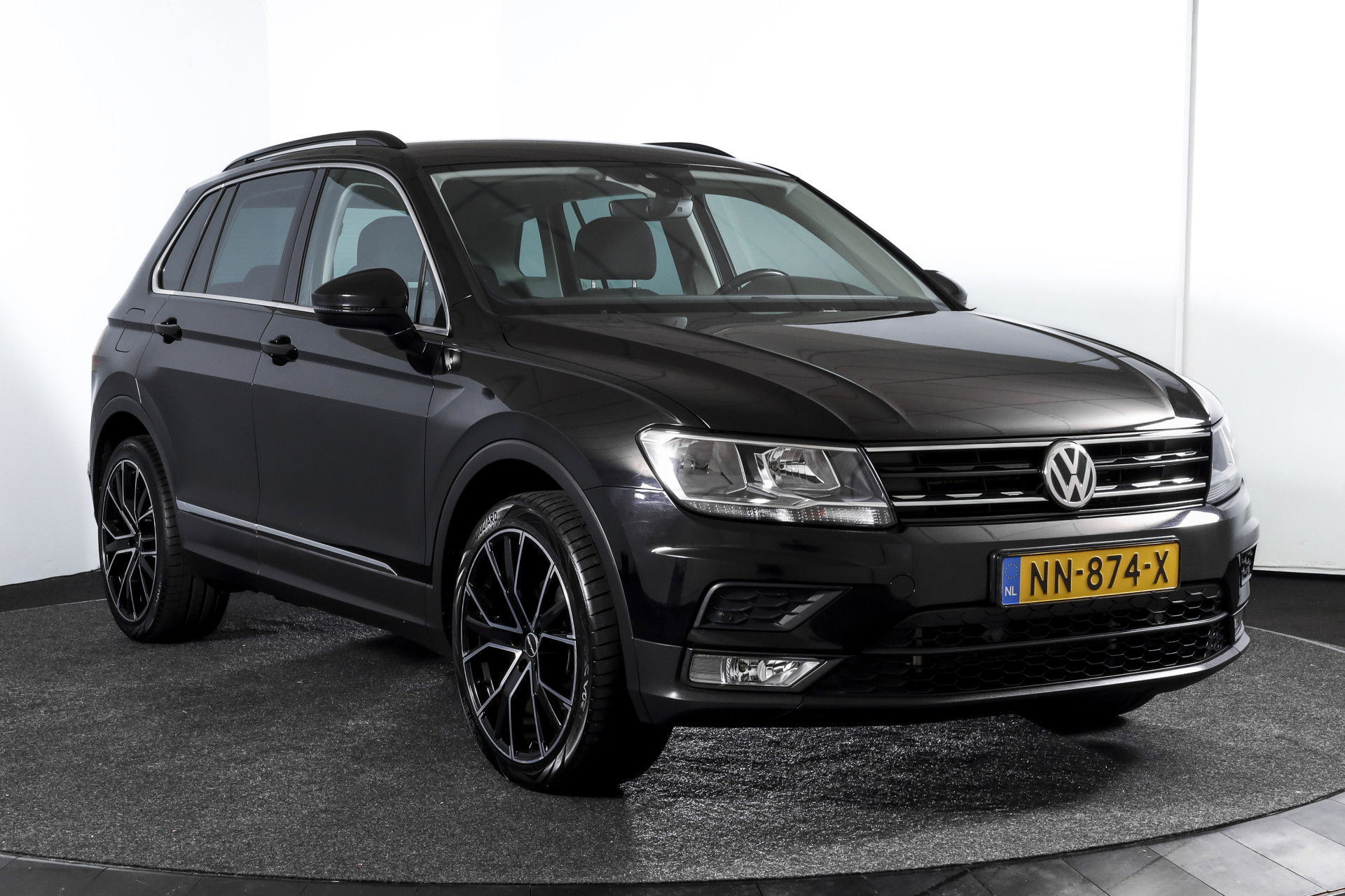 Volkswagen - Tiguan
