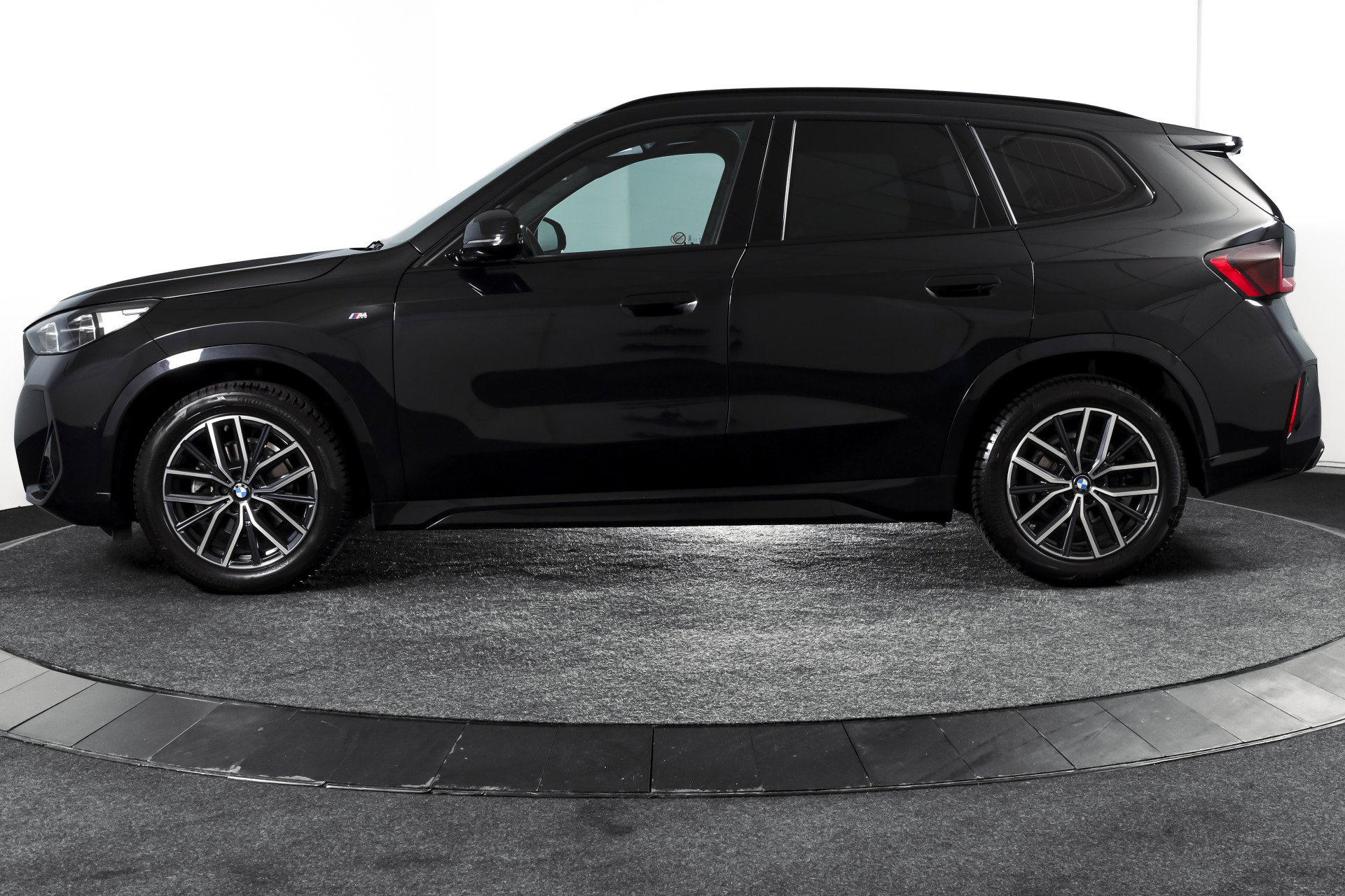 BMW - X1