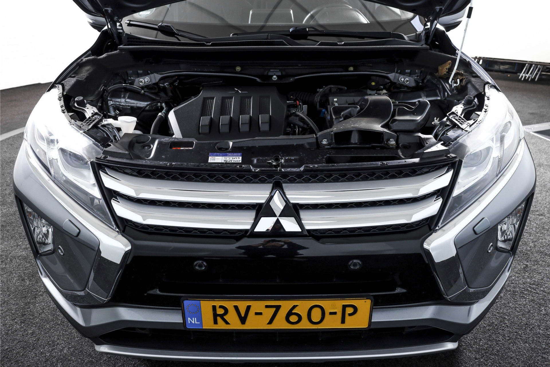 Mitsubishi - Eclipse Cross