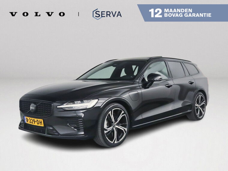 Foto van Volvo V60 T6 Plug-in hybrid AWD Plus Dark | Panoramadak | Parkeercamera | Stuur- en Stoelverwarming