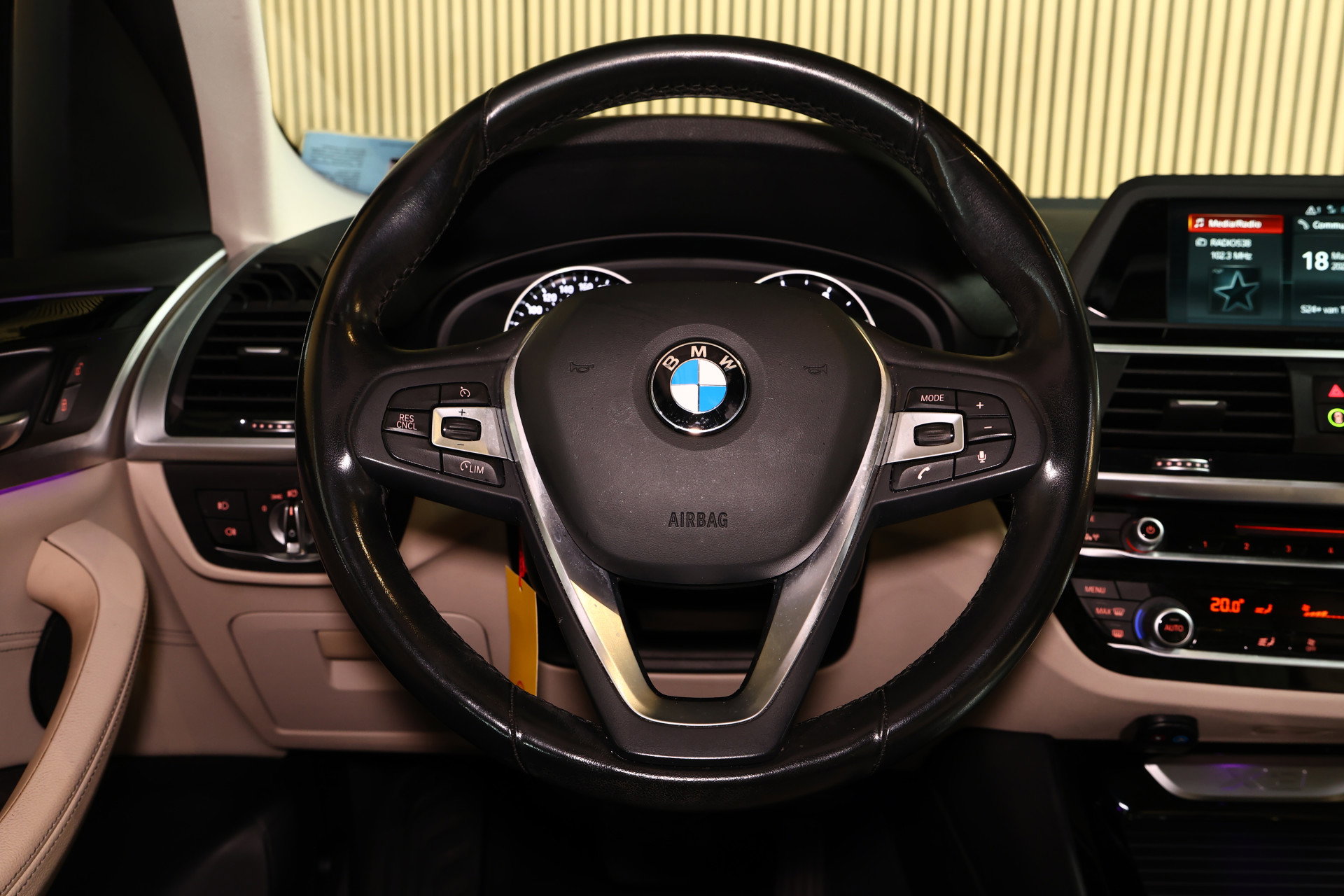 BMW xDrive20d AUT Executive PANO LEDER NAV FULL-LED PDC "18 - foto 29