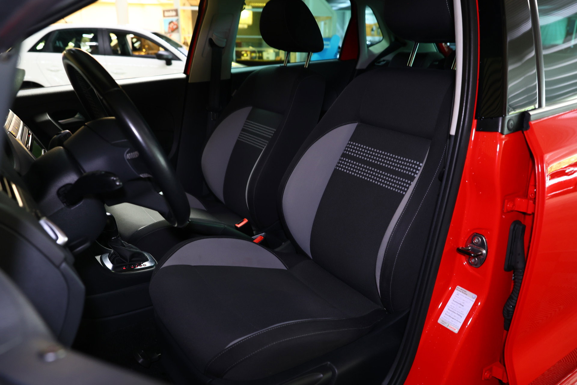 Volkswagen AVM 1.2 TSI Highline DSG CLIMA STOELVERWARMING "14 - foto 19