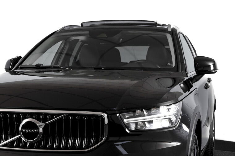 Volvo - XC40