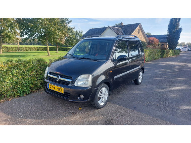 Foto van Opel Agila 1.2-16V Maxx