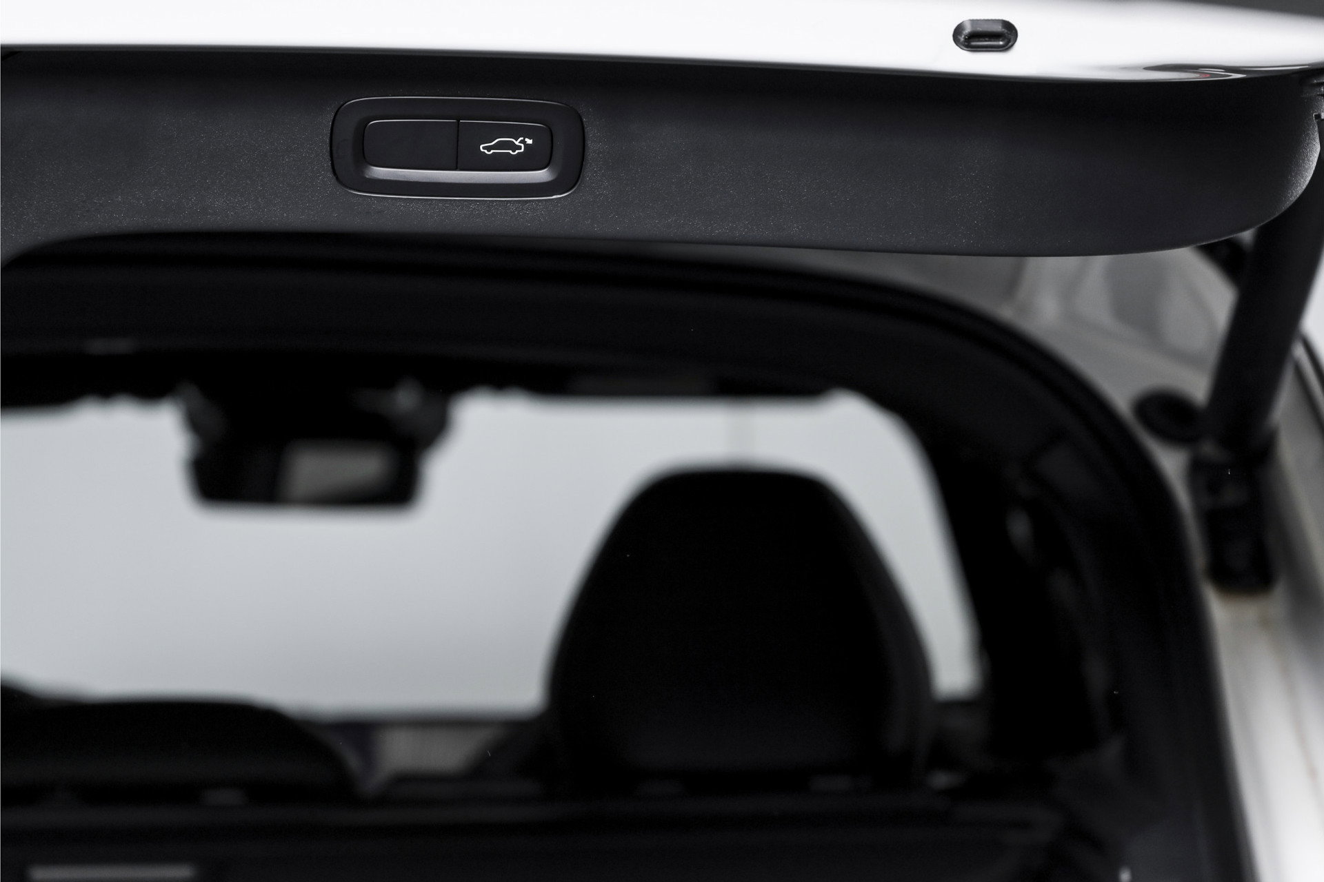 Lynk & Co - 01